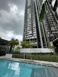 Commonwealth Towers (D3), Condominium #426420361
